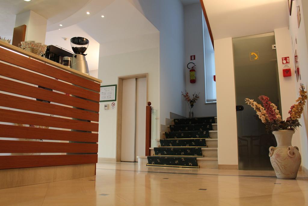 Hotel Massimo Riccione Exterior foto